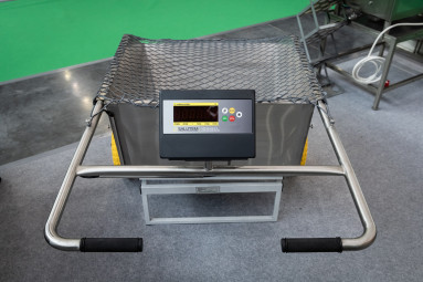 Тележка-весы для новорожденных телят